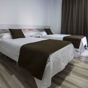 Sejur Apartaments Ponent vacanta Lloret del Mar