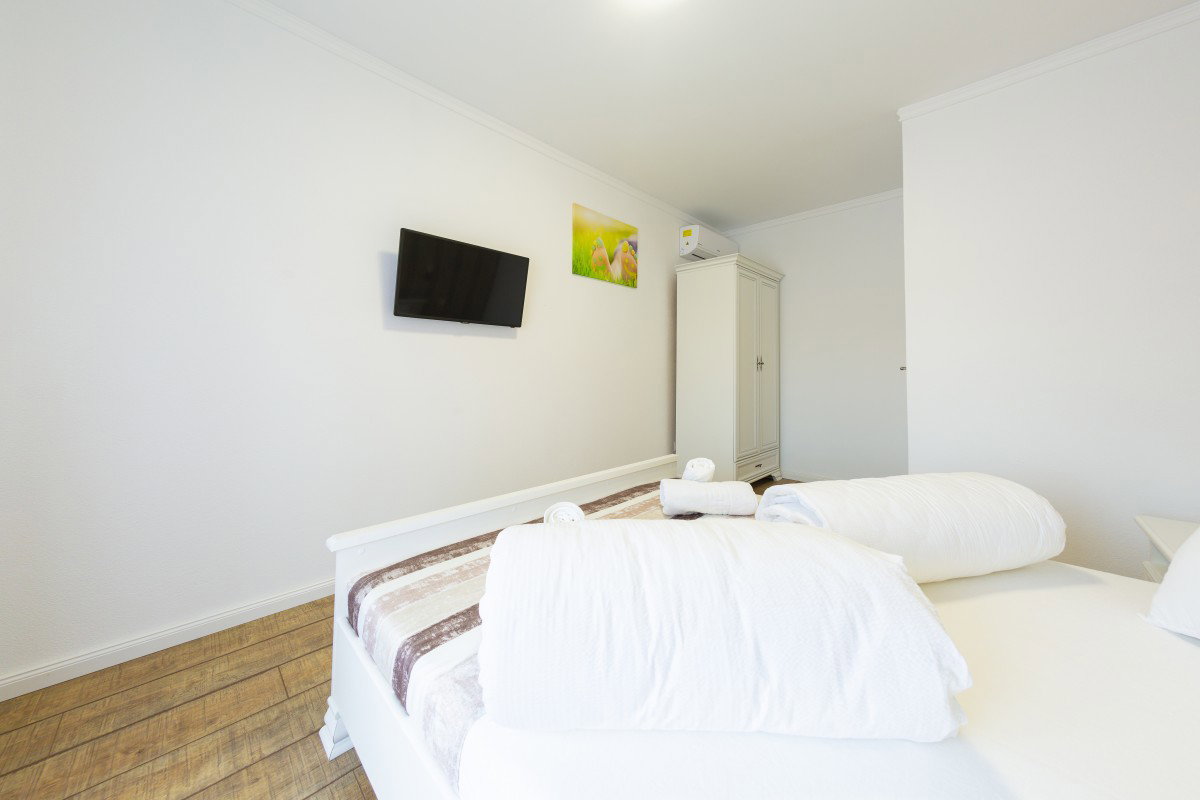 Casa Cu Nuc