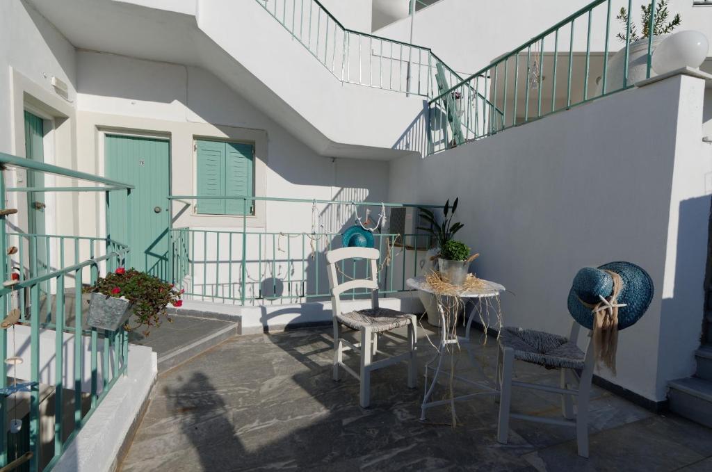 Aglaia Studios & Apts