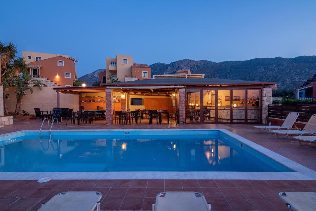 Golden Valentin Apartments
