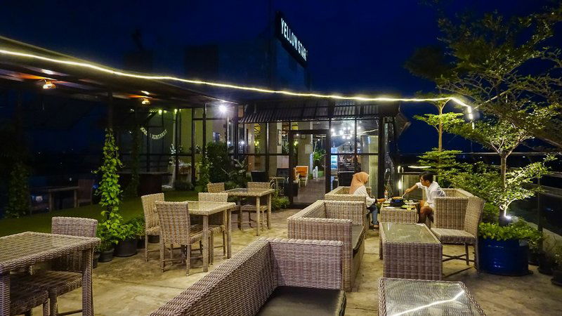 Hotel Yellow Star Gejayan Hotel