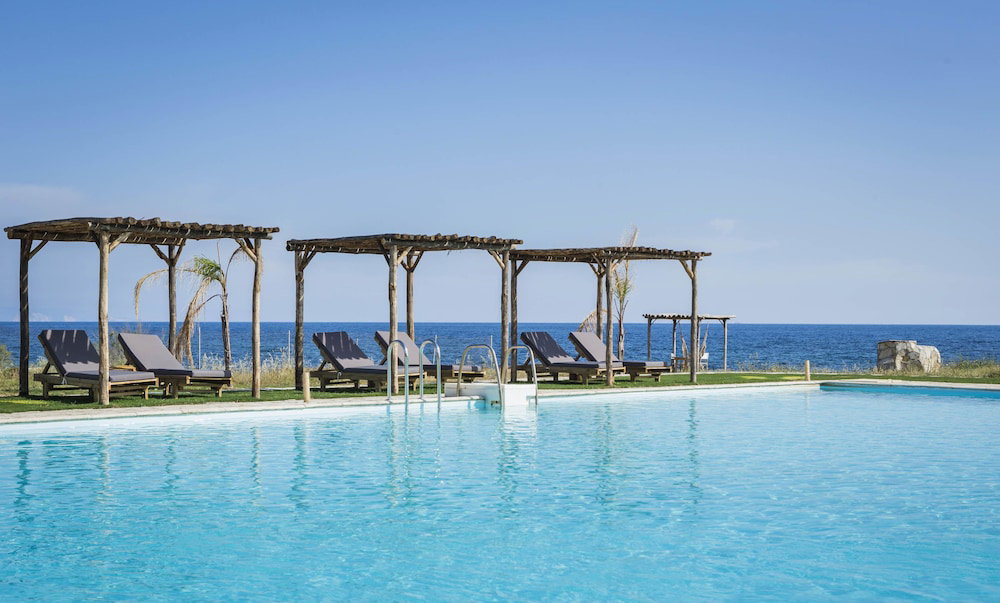 Hotel Kymata Bohemian Beach Resort