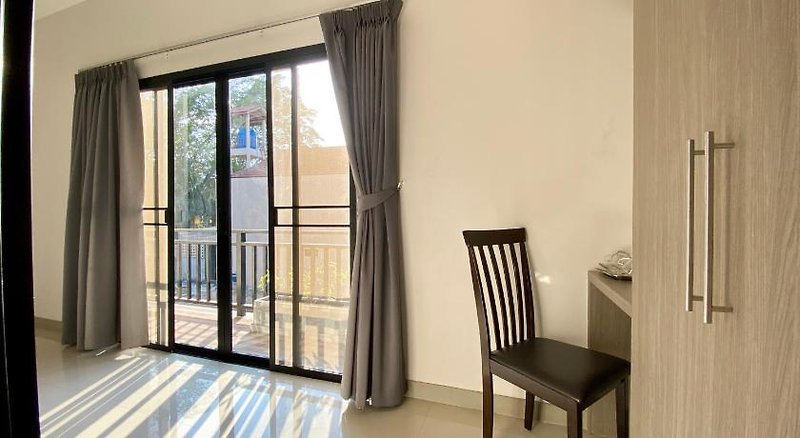 Pensiri House