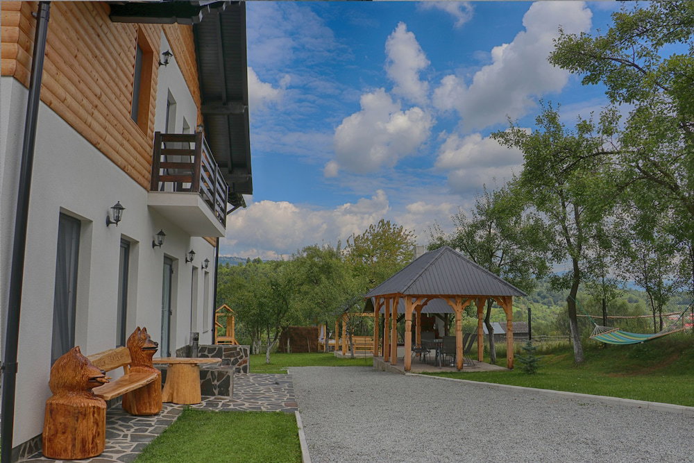 Hotel Pensiunea Maramures Landscape