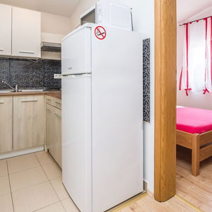 Hotel Apartments Galic cazare Vir