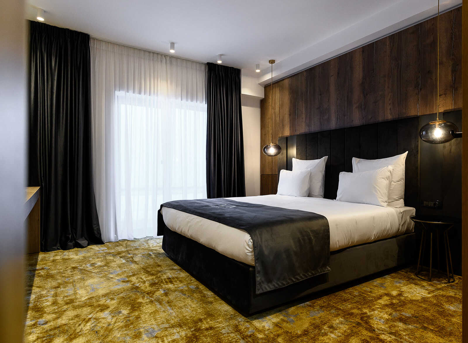 Iza Hotel