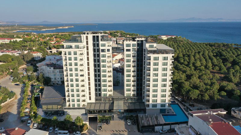 Hotel Maril Beach & Spa Hotel