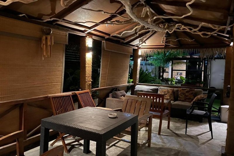 Himeyn Beach Inn Ocho Homes By Eight Continents