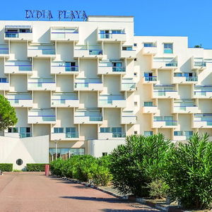 Hotel Lagrange Vacances Le Lydia Playa cazare Le Barcares