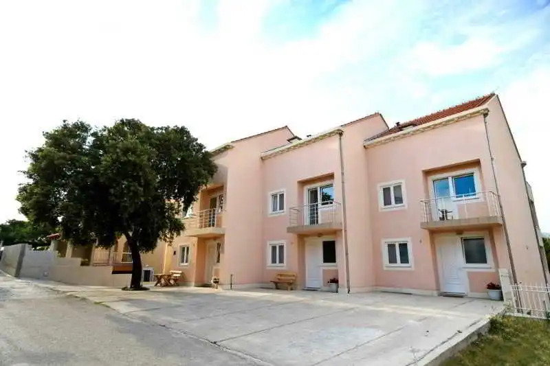 Hotel Villa Ana Apartments