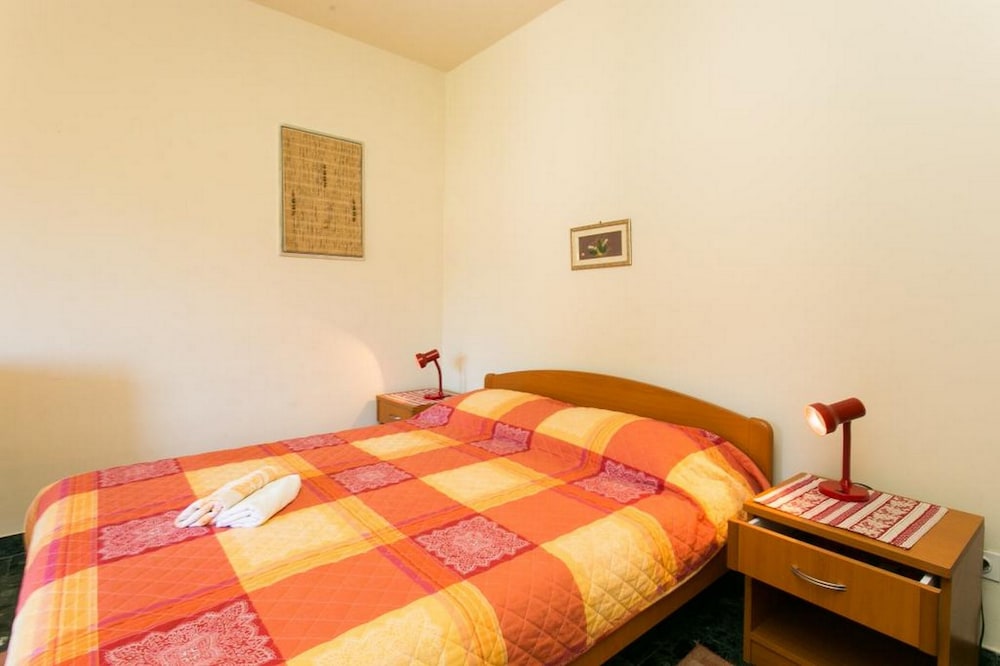 Apartments Elelu