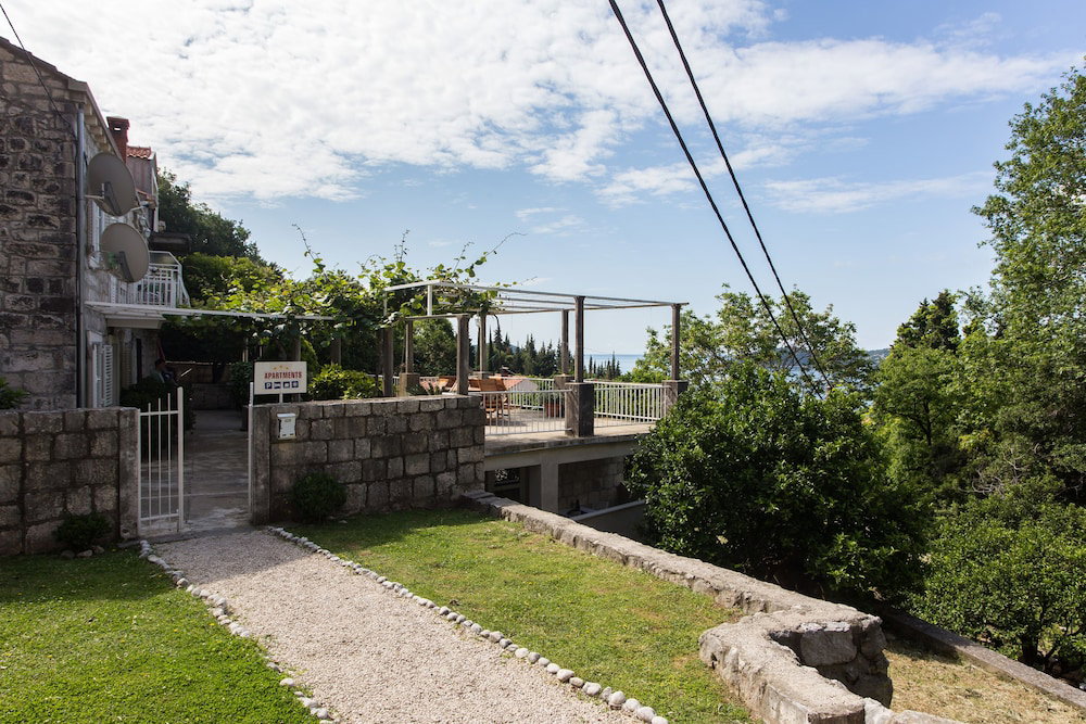 Apartments Anka