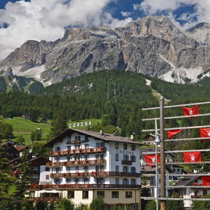 Hotel Corona cazare Cortina d'Ampezzo