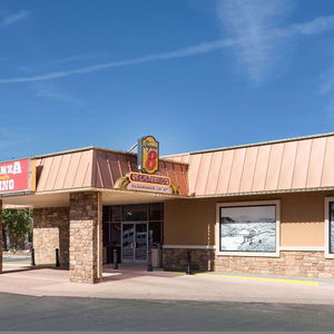 Hotel Super 8 By Wyndham Fallon cazare Fallon