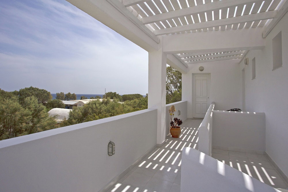 Hotel Sunrise Studios In Perissa