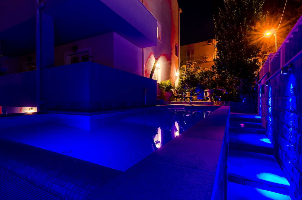 Apartments Aura