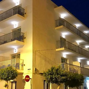 Hotel Cervantes cazare San Antonio