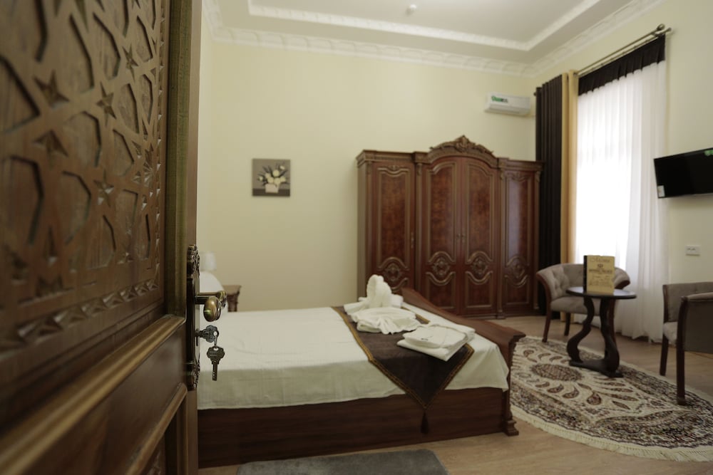 Hotel Imperial Palace