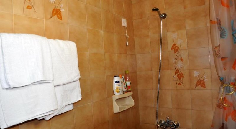 Hotel Heliotrope Apartments