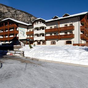 Hotel Garni Aritz cazare Campitello