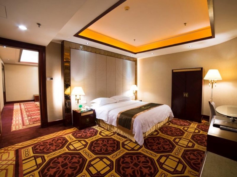 Hotel Yijian Holiday Hotel