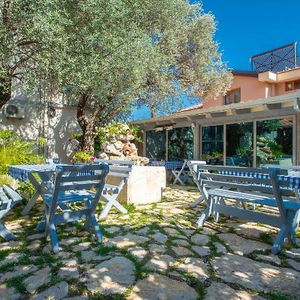 Hotel Medin Apartments Bluvista cazare Petrovac na Moru