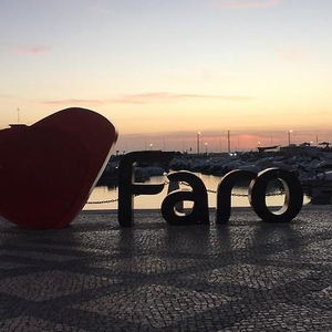 Hotel Tilia Hostel cazare Yukon