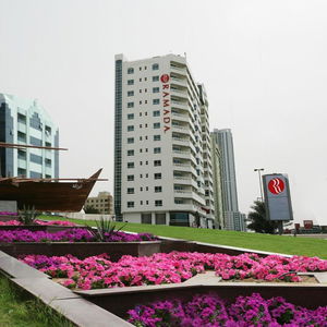 Hotel Ramada By Wyndham Beach Hotel Ajman cazare Ajman