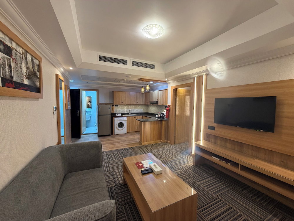 Hotel Ewan Ajman Suites Hotel