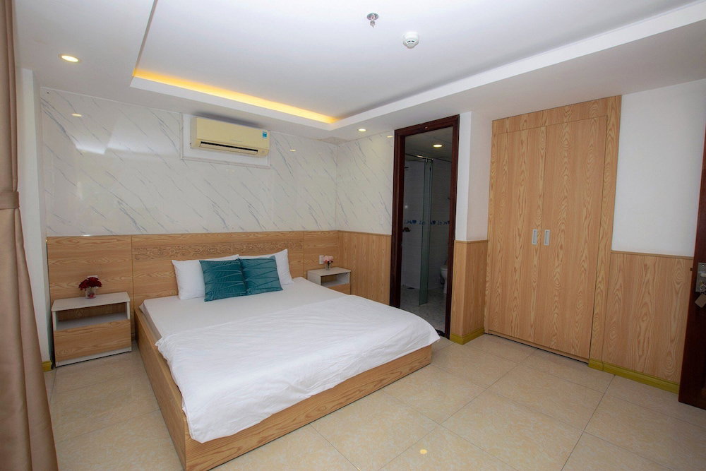 Nắng Vàng Nha Trang Hotel