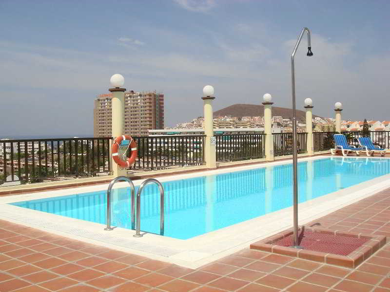 Klayman Olivina Aparthotel
