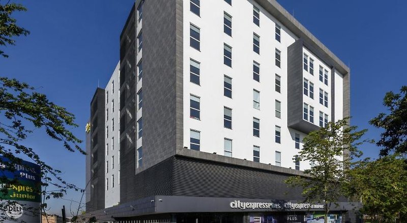 Hotel City Express Plus By Marriott Bogota Aeropuerto