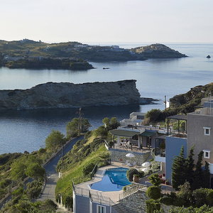 Hotel Erivolos Hotel Apartments cazare Agia Pelagia