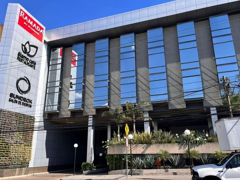 Hotel Ramada By Wyndham Mexico City Santa Fe