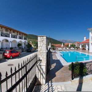 Hotel Diamanto Studios cazare Karavomylos