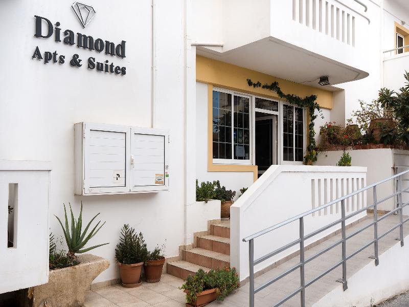 Hotel Diamond Apartments & Suites