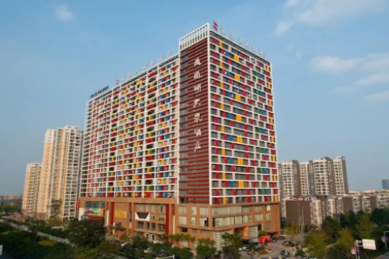 Hotel Phoenix Lake Tianquan
