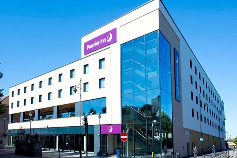 Hotel Premier Inn Staines-Upon-Thames Hotel
