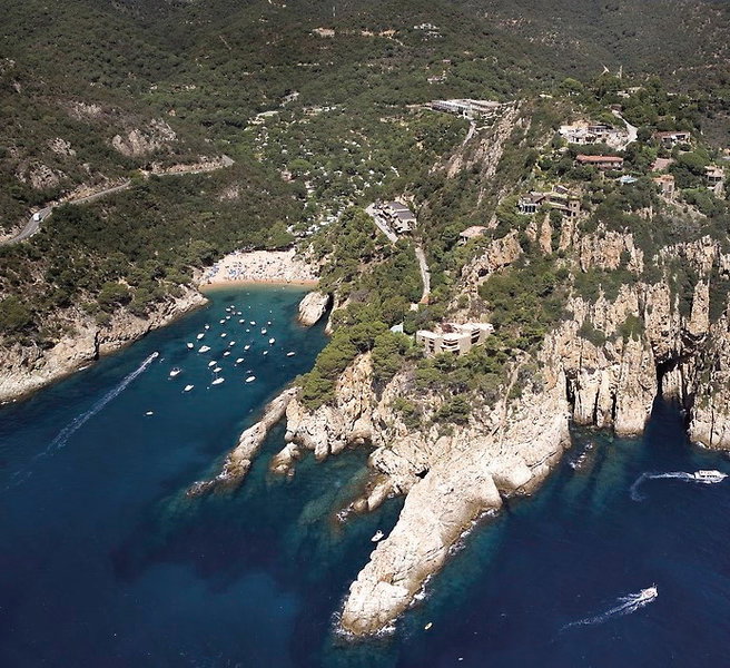 Camping Cala Pola