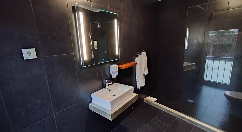 Hotel Atlantic 3 Bicas - Furnas