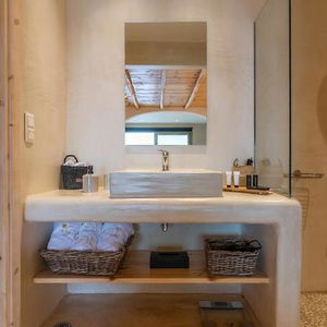 Hotel Meli Suites cazare Skala Potamias