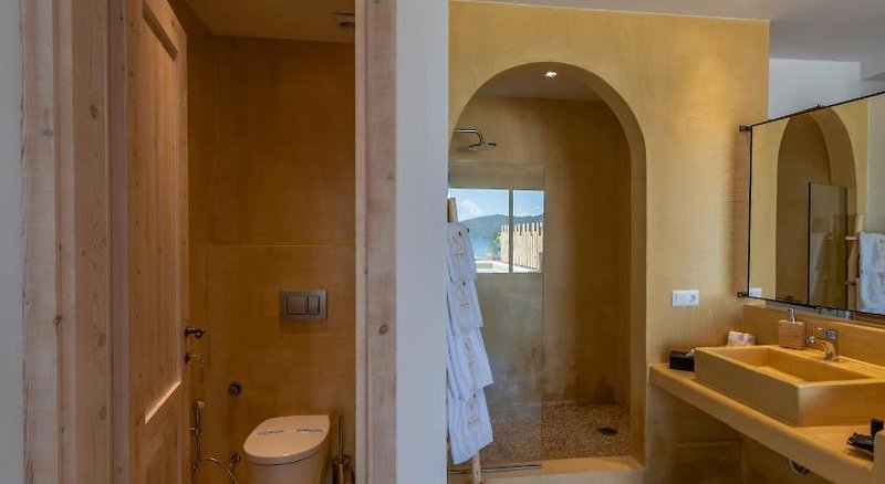 Meli Suites