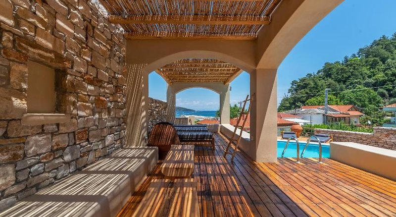 Meli Suites
