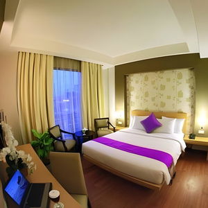 Hotel The Axana cazare Padang