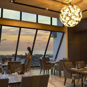 Hotel Hotel Santika Premiere Padang cazare Padang