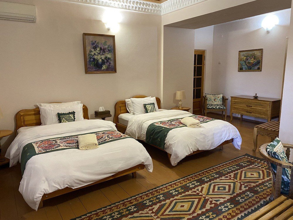 Hotel Salom Inn