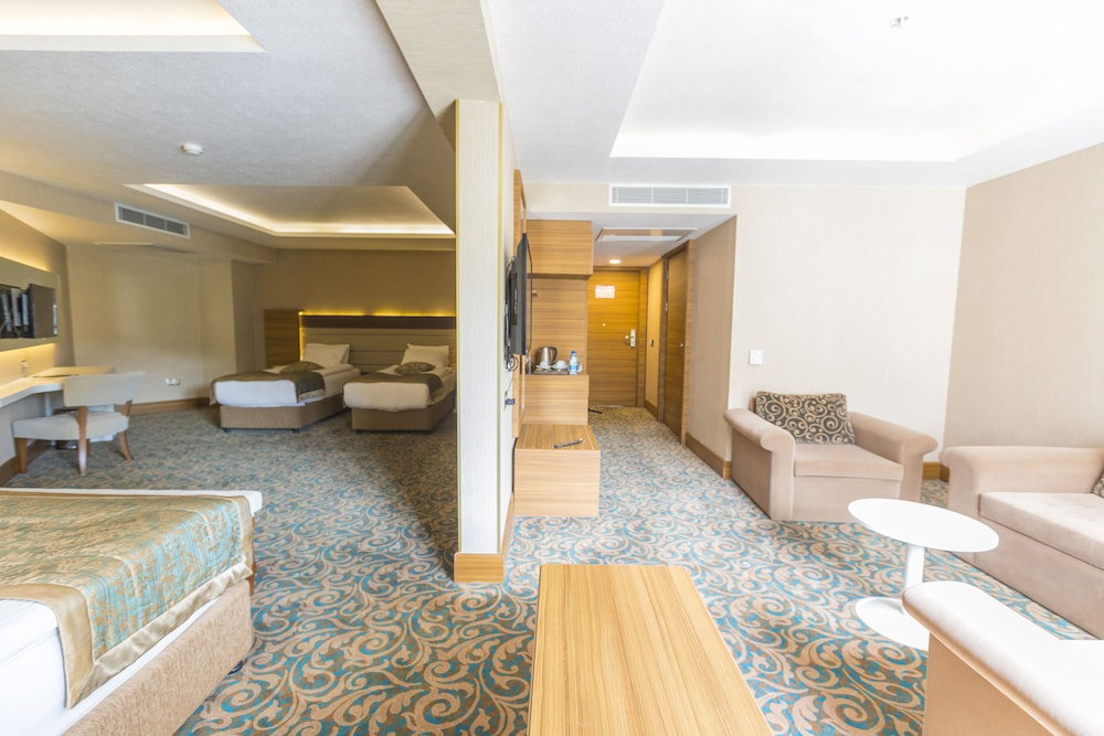 Hotel Cam Thermal Resort Spa Convention Center