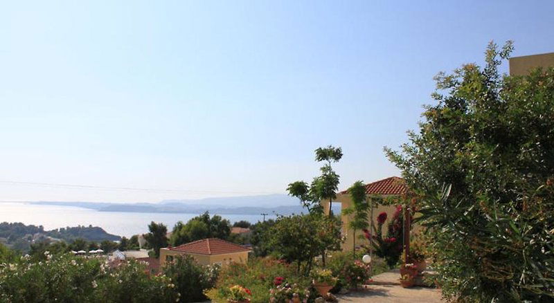 Hotel Maria's Garden Apartments