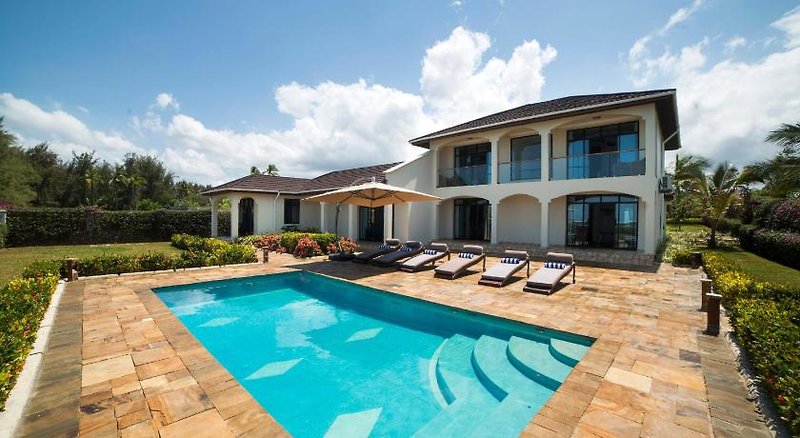 Kena Beach Villas