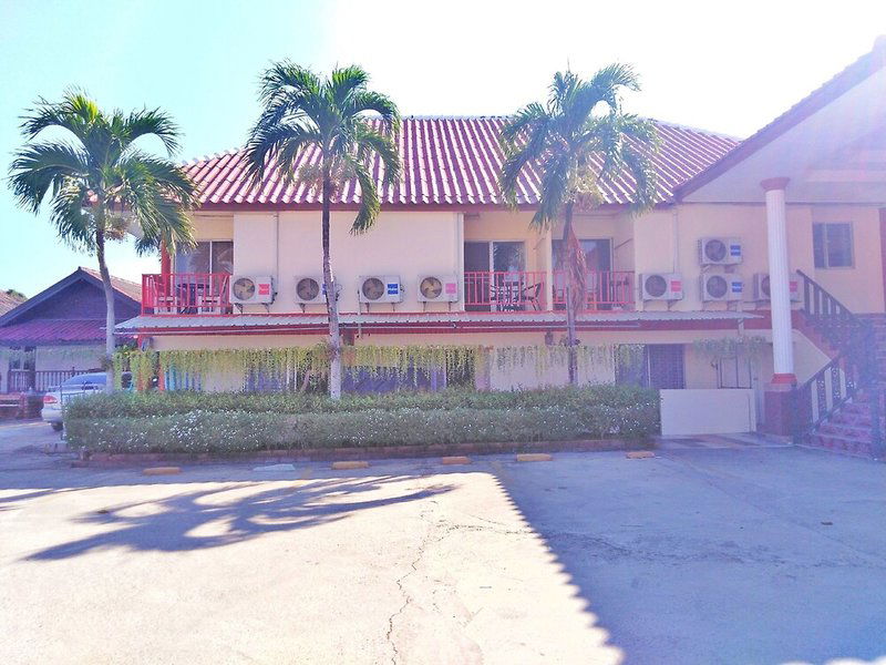 Hotel Baan Kaew Ruen Khwan